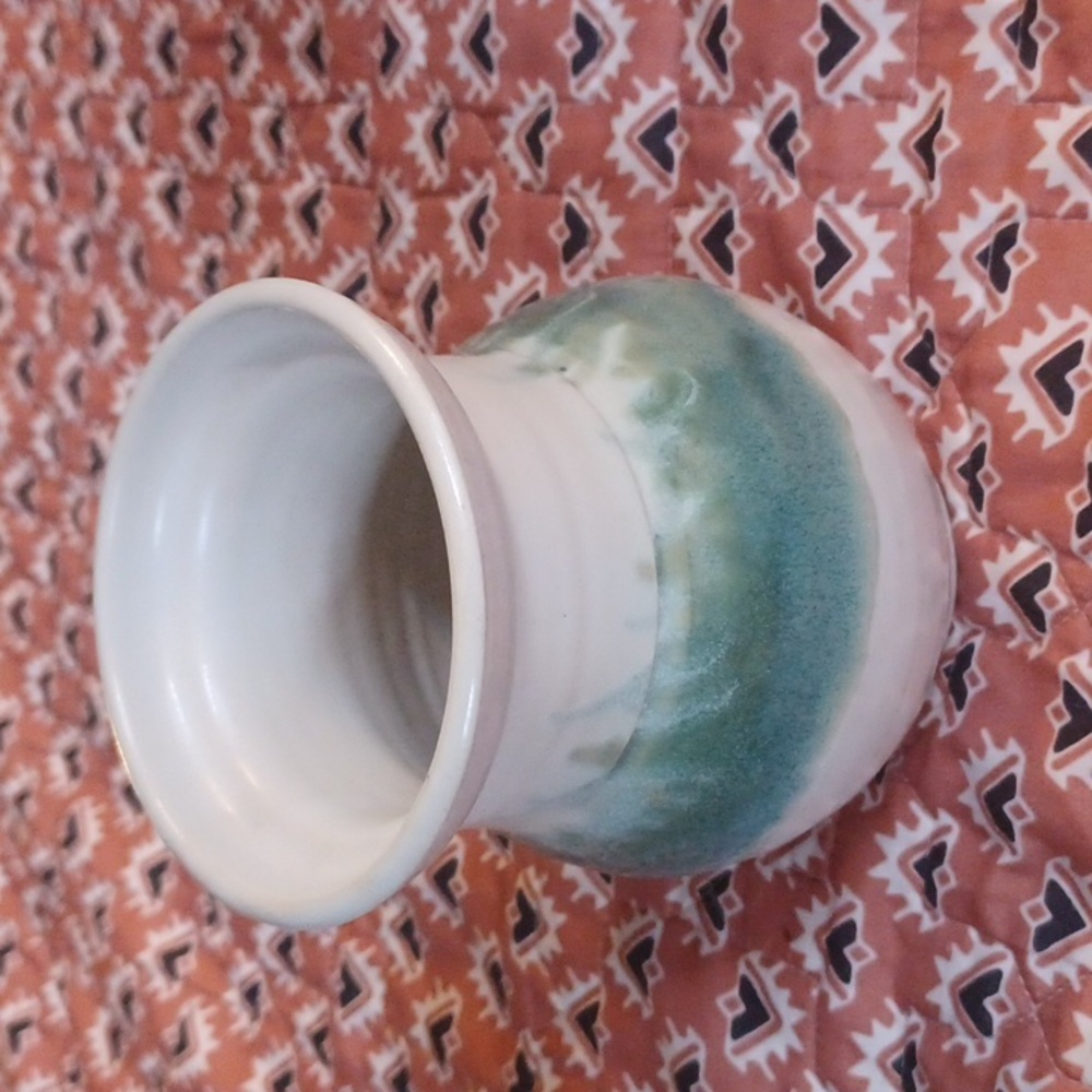 Porcelain Thrown Vase